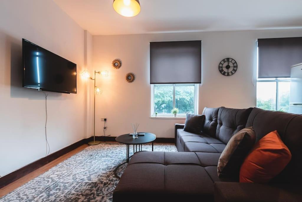 Noir - 2 Bedroom Flat - Sleeps 5 With Parking Southampton Ngoại thất bức ảnh